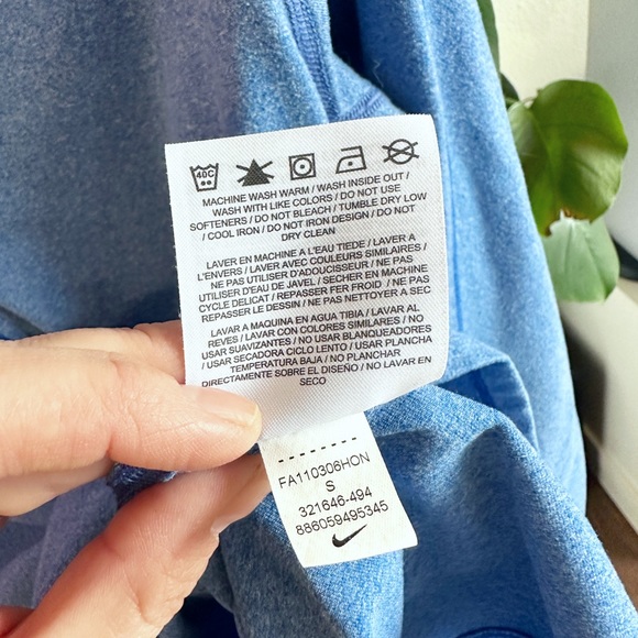 Nike Element Quarter Zip Pullover - Picture 8 of 9